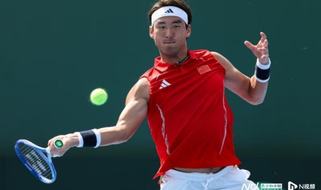 吴易昺力克世界排名第45位球员，戴维斯杯首日中葡战成平手
