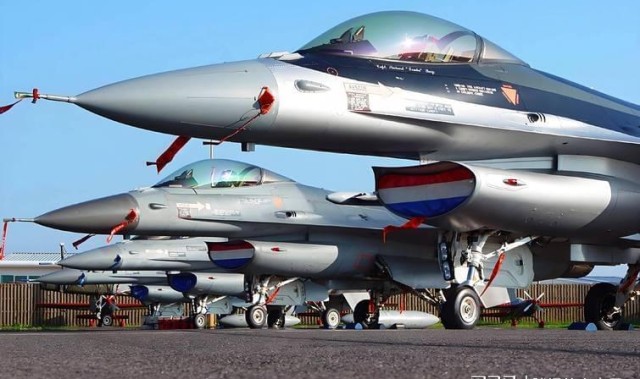 中东局势突变！伊朗采购36架歼10，沙特花60亿抢货，老美彻底慌了